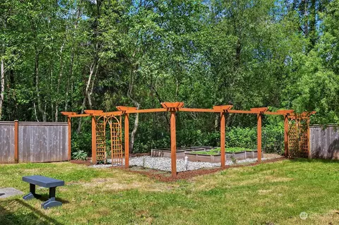 View/Area - 805 103rd Pl SE, Everett, WA 98208 photo 1 of 1