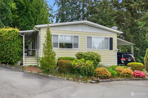 4111 164th St SW #6, Lynnwood, WA 98087