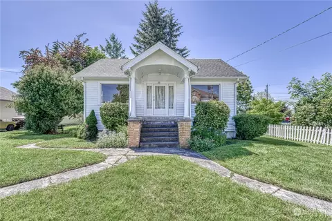 211 N A St, Buckley, WA 98321