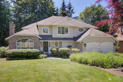 2012 223rd Pl NE, Sammamish, WA 98074