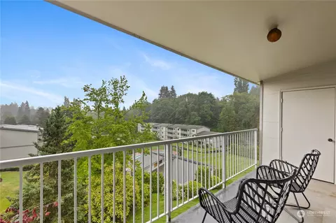 13239 15th Ave NE #A21, Seattle, WA 98125