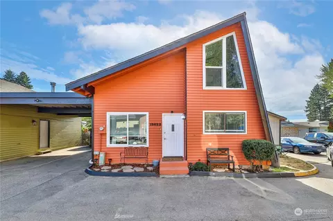 1563 8th St NE #B, Auburn, WA 98002