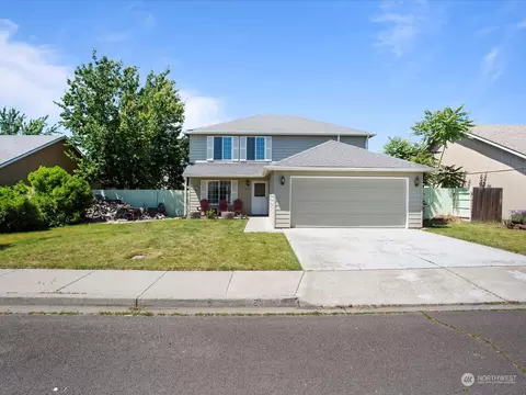 325 NE Sprucewood Pl, College Place, WA 99324