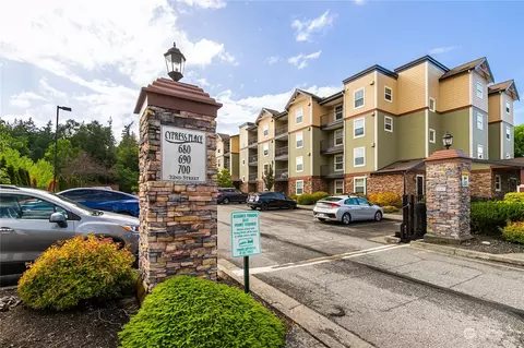 690 32nd St #B204, Bellingham, WA 98225