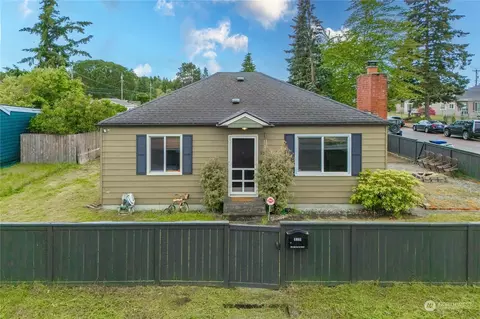 3270 S 74th St, Tacoma, WA 98409