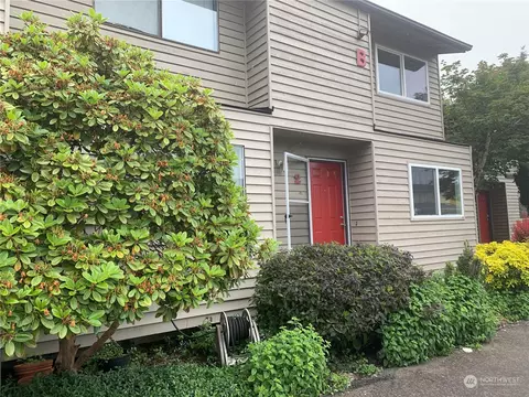 120 124th St SW #2-B, Everett, WA 98204