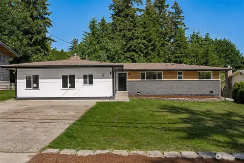 17240 116th Ave SE, Renton, WA 98058