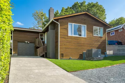 3034 S Holden St, Seattle, WA 98108