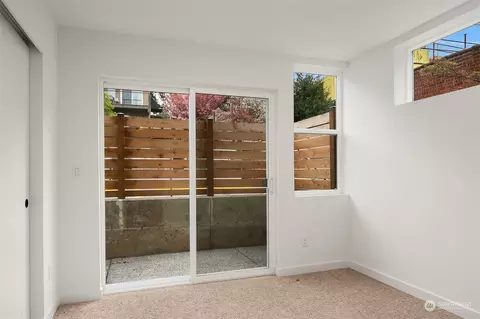 2344 C Franklin Ave E, Seattle, WA 98102 photo 5