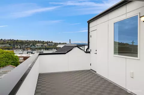 2344 C Franklin Ave E, Seattle, WA 98102 photo 20