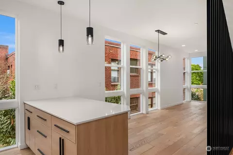 2344 C Franklin Ave E, Seattle, WA 98102 photo 9