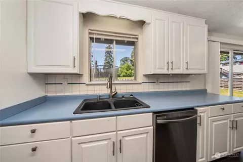 623 174th St S, Spanaway, WA 98387 photo 9