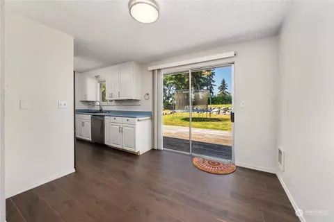 623 174th St S, Spanaway, WA 98387 photo 7