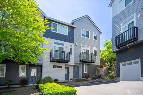 2247 NW Moraine Pl, Issaquah, WA 98027