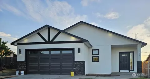 705 S Adams St, Warden, WA 98857