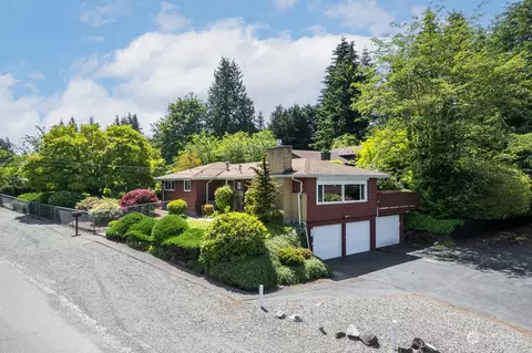 607 Woodland Way, Kent, WA 98030