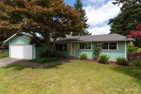 415 222nd St SW, Bothell, WA 98021