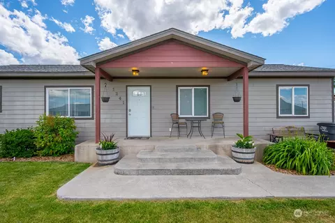 1241 Lowry St, Moses Lake, WA 98837