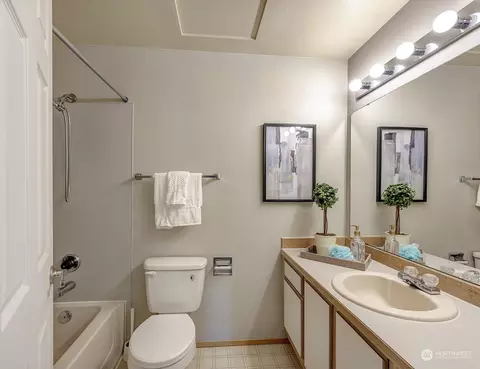 Bath - 16101 Bothell Everett Hwy #M2, Mill Creek, WA 98012 photo 2 of 3