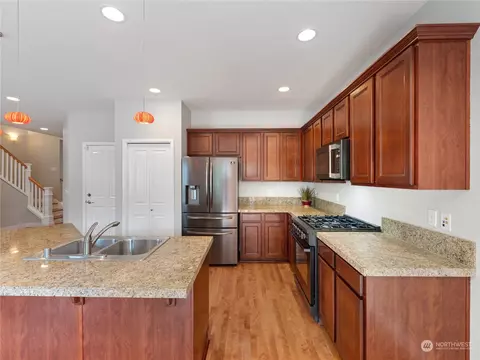 Kitchen - 3022 182nd Pl SE, Bothell, WA 98012 photo 3 of 4