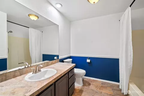 Bath - 21730 3rd Dr SE, Bothell, WA 98021 photo 1 of 2