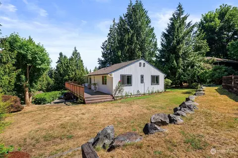 Exterior - 21730 3rd Dr SE, Bothell, WA 98021 photo 7 of 9