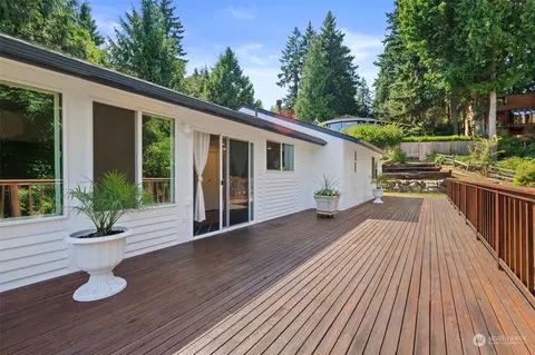 Exterior - 21730 3rd Dr SE, Bothell, WA 98021 photo 5 of 9