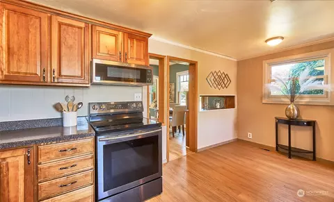 2037 Jensen St, Enumclaw, WA 98022 photo 7