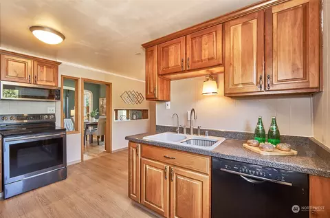 2037 Jensen St, Enumclaw, WA 98022 photo 8