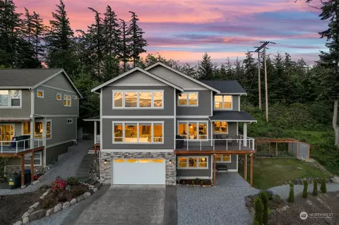 2015 Lindsay Ln, Bellingham, WA 98229