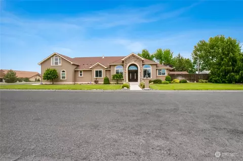 1015 E Rainier St, Othello, WA 99344