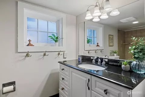 705 Caspers St, Edmonds, WA 98020 photo 27