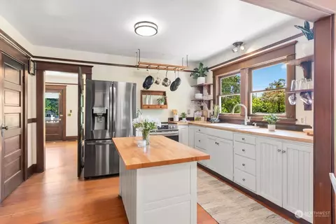 705 Caspers St, Edmonds, WA 98020 photo 11