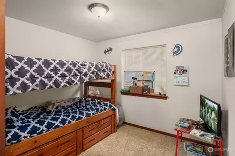 Bedroom - 1102 Chestnut St, Everett, WA 98201 photo 2 of 2