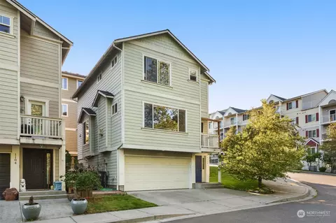 Exterior - 1102 Chestnut St, Everett, WA 98201 photo 2 of 2