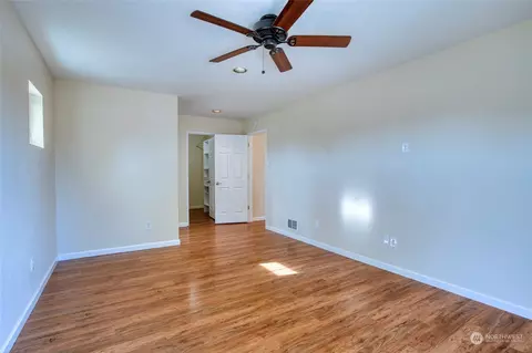 Bedroom - 33 Seahawk Dr, Sequim, WA 98382 photo 1 of 4
