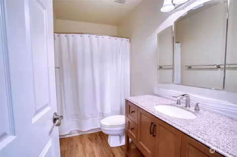 Bath - 33 Seahawk Dr, Sequim, WA 98382 photo 3 of 3