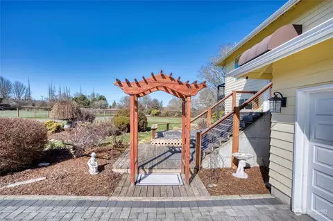 Exterior - 33 Seahawk Dr, Sequim, WA 98382 photo 2 of 6
