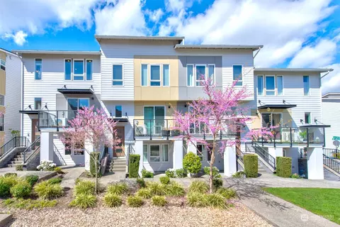 14626 35th Ct NE, Lake Forest Park, WA 98155
