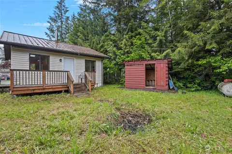 8417 Ash Ln, Maple Falls, WA 98266