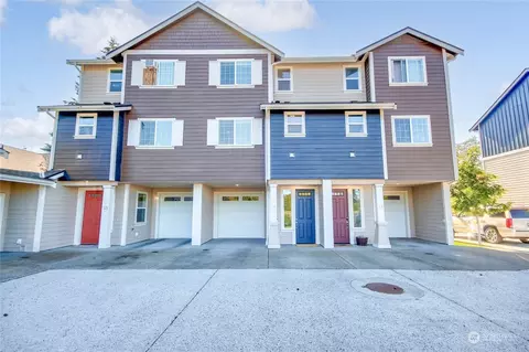 334 9th Ave SE #D14, Puyallup, WA 98372