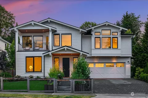 416 9th Ave, Kirkland, WA 98033