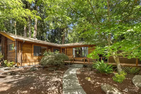 17042 Noll Rd NE, Poulsbo, WA 98370