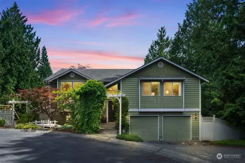 2423 NE 180th Ct, Shoreline, WA 98155
