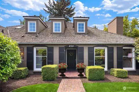 5747 63rd Ave NE, Seattle, WA 98105
