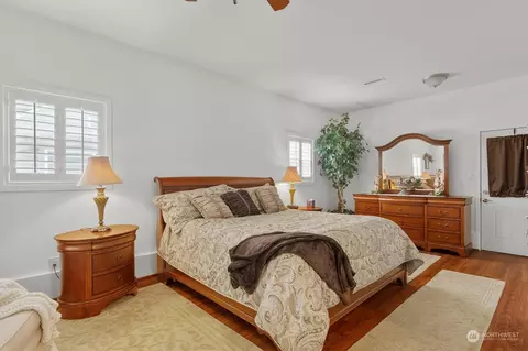 Bedroom - 1110 20th Ave, Longview, WA 98632 photo 1 of 4