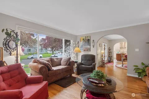 Other - 1110 20th Ave, Longview, WA 98632 photo 2 of 7