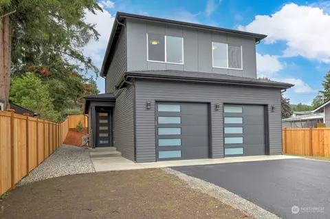 32424 4th Ave, Black Diamond, WA 98010