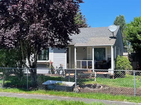 319 Baltimore St, Longview, WA 98632