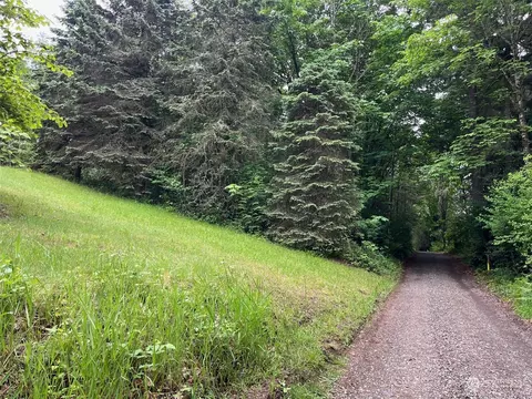 0 Perfect Ave NE, Poulsbo, WA 98370